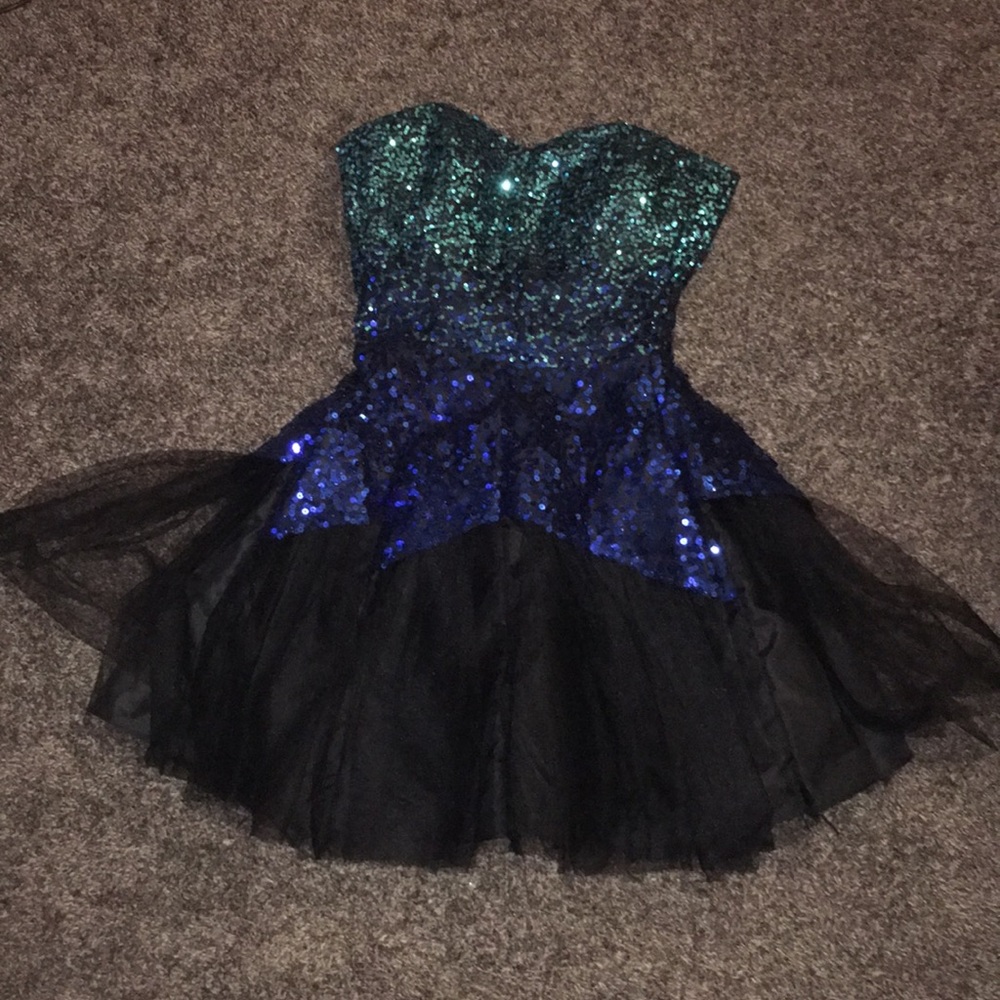 Sweetheart neckline dress